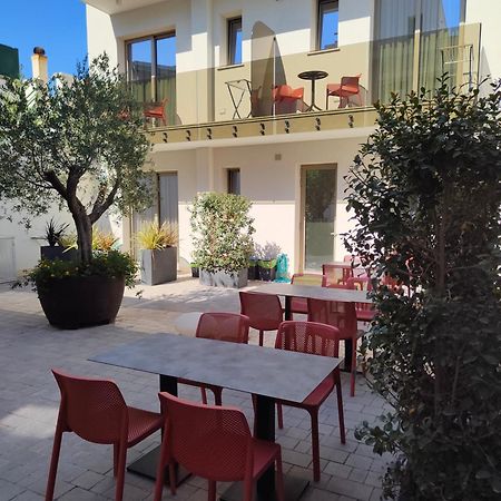 פורטו צ'זראו 10 Catalani Rooms מראה חיצוני תמונה